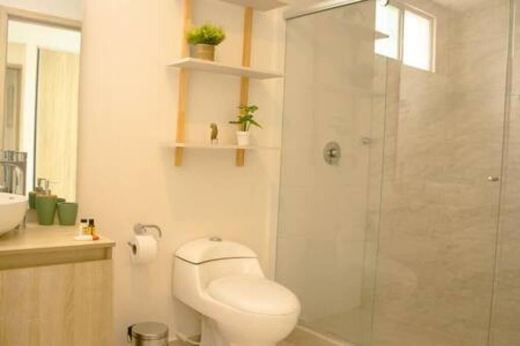 Luxury View, 3